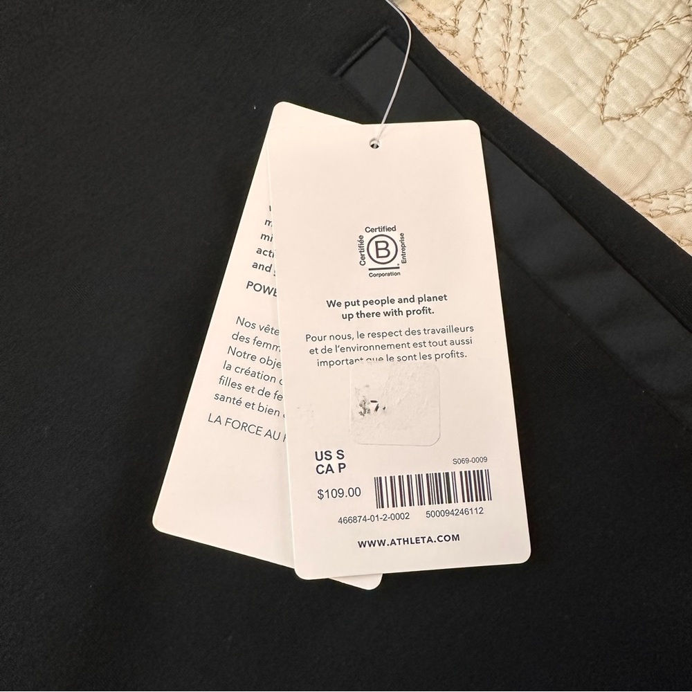 NWT Athleta $109 retail black pull-over hoodie - Picture 4 of 6